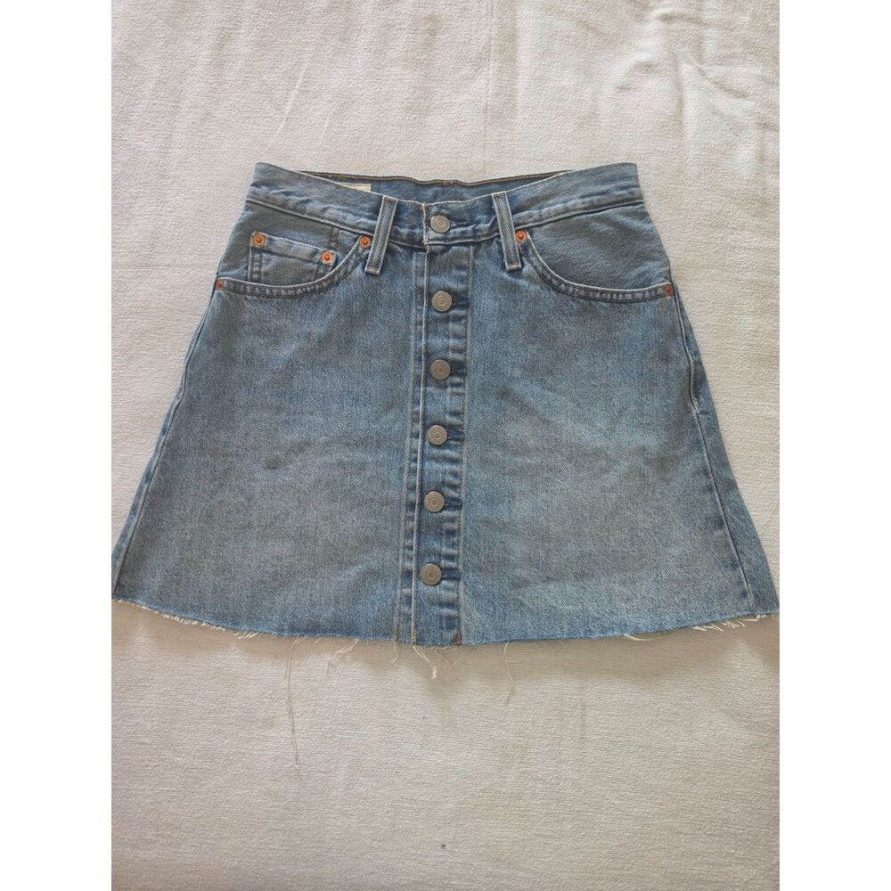 Levi's Premium Button Front Denim Skirt - Size 24